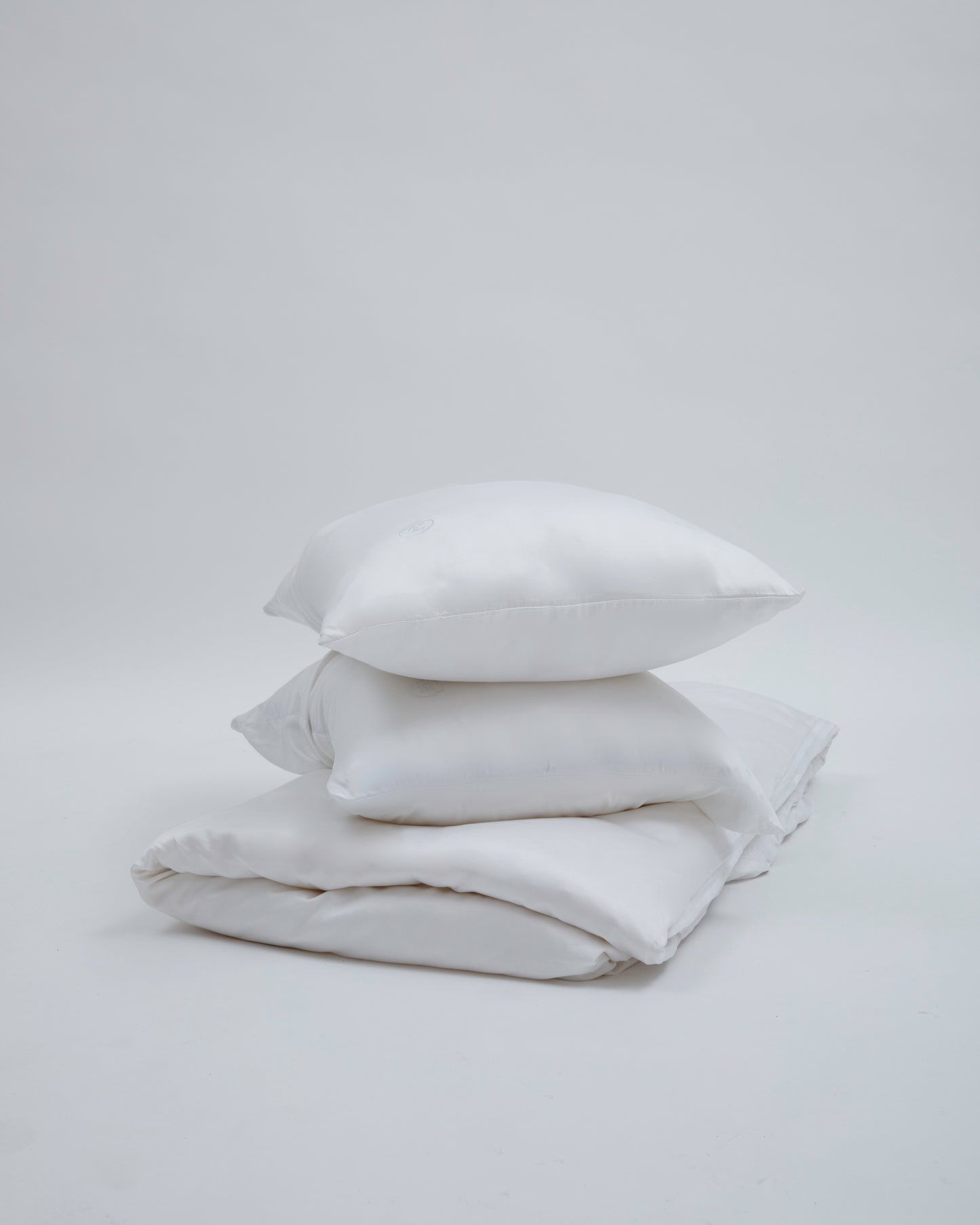 Folded restday white bamboo bedsheets